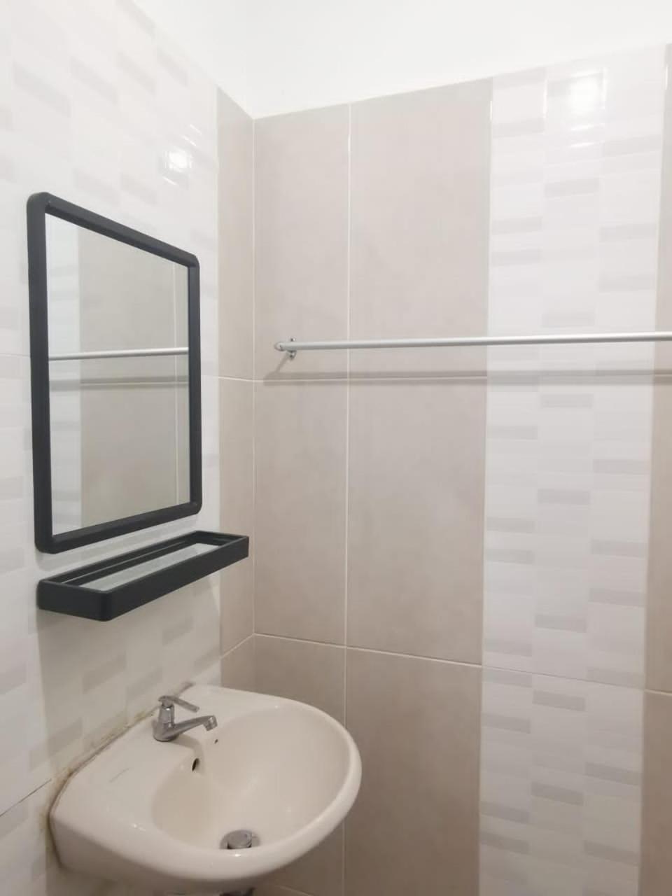 Queen Room Bukit Mertajam Alma Impian Exterior foto