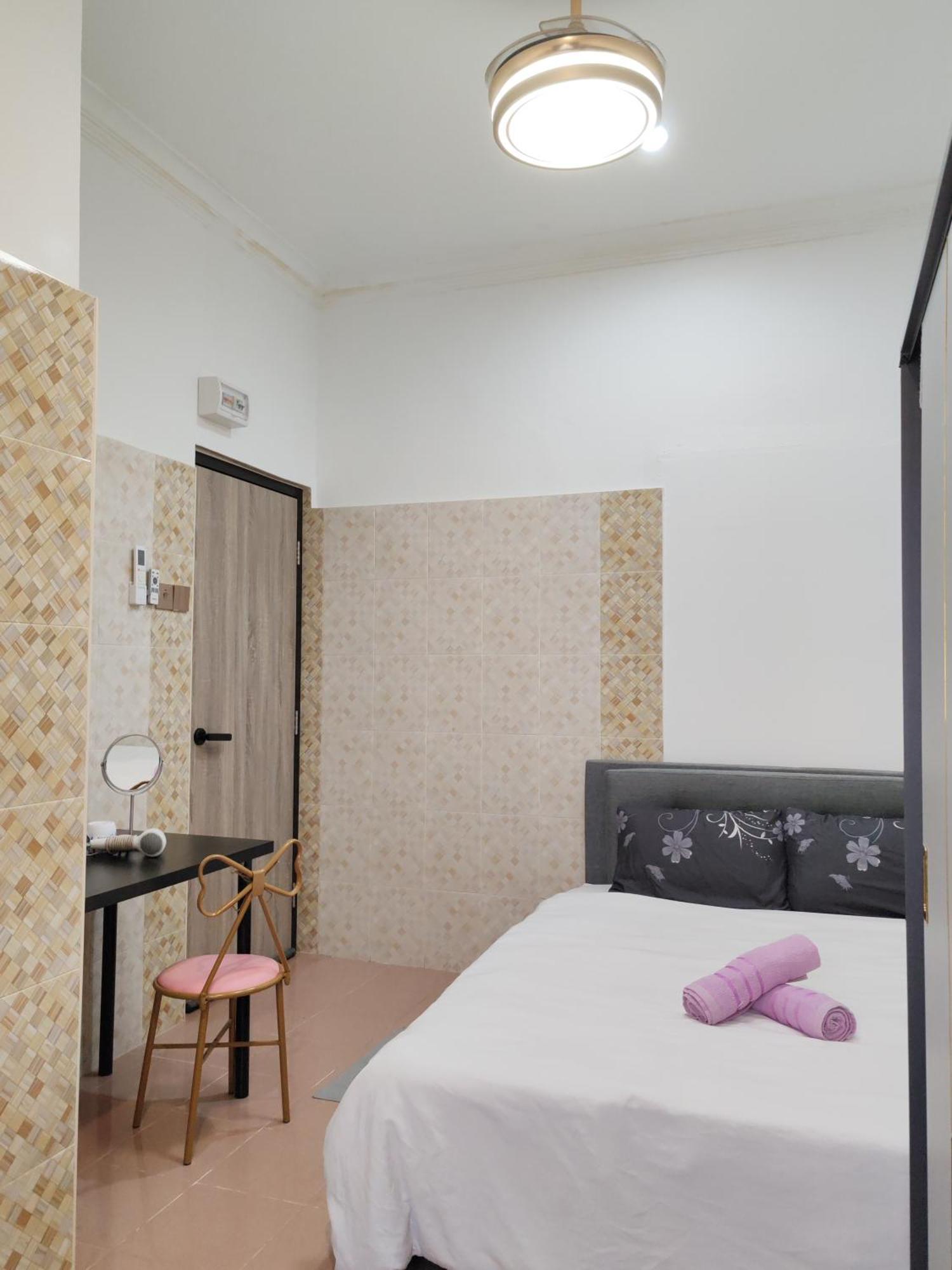 Queen Room Bukit Mertajam Alma Impian Exterior foto